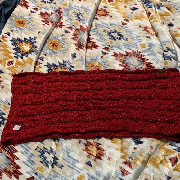 Scarf - Picture 3 of 5